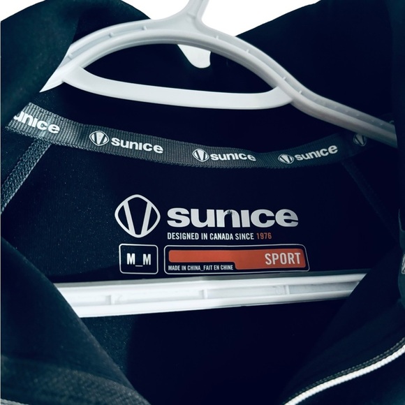 😎SUNICE Black Medium Men Sport Ultra performance sweater Ultra Strech😎 - Picture 2 of 7